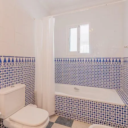 Tio Charles Apartment *